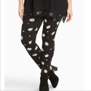 torrid Daisy print leggings size 1x women